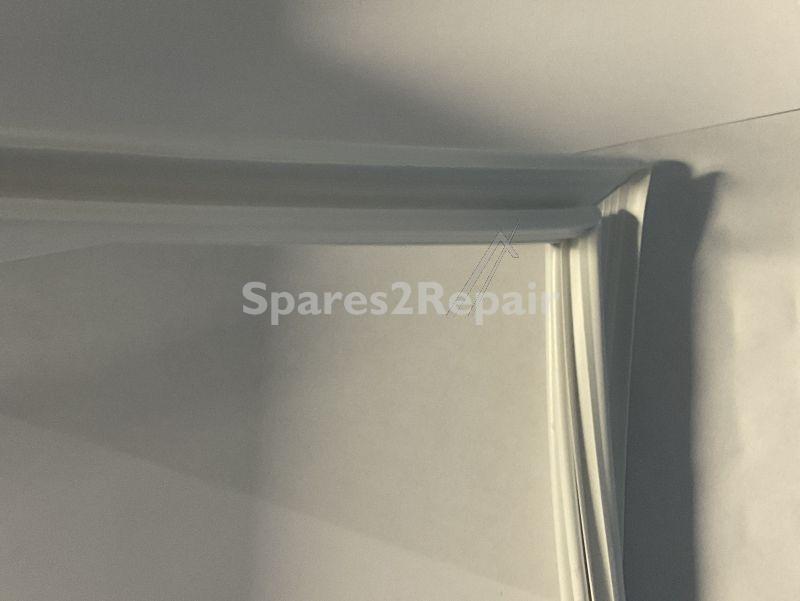 Refrigerator Door Seal - 00244040 Seal-door [Bosch Siemens]